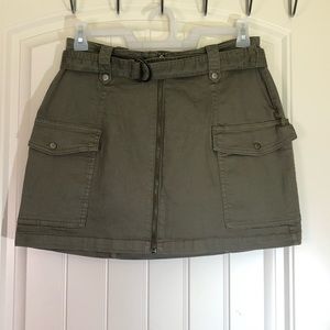 SO Women’s Army Green Cargo Skirt, Size 15/32W, NWOT